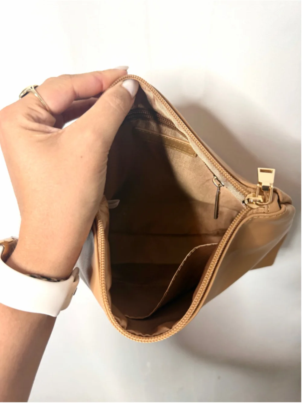 Women's Melie Bianco Tan Clutch One Size